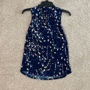 Banana republic sleeveless top